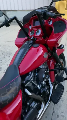 I get off early enough to daydrink. #fy #fyp #harleydavidson #roadglide #bikertok #bagger 