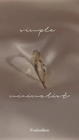 simple and minimalist promise rings for u #newtiktokaffiliate #tiktokaffiliate #affiliatemarketing #affliatetiktok #affiliatemarketingforbeginners #trend #promisering #minimalistrings #engagement 