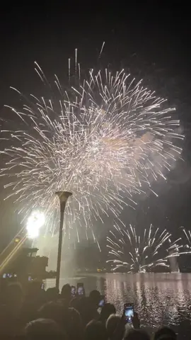 Có một vài khoảnh khắc trong đời, đẹp đến nỗi chỉ muốn sống với nó mãi..❤️‍🩹 #danang #thanhphodangsong  