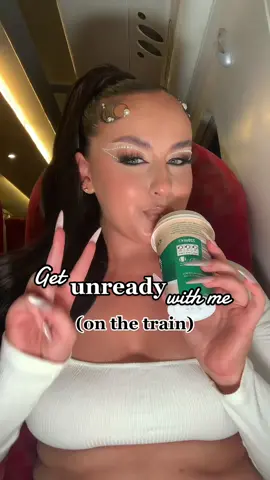 Watch me publicly humiliate myself 🫠 #getunreadywithme #makeupremoval #rhinestoneremoval #cleansingbalm #skincare #thebeautycrop  @thebeautycrop 