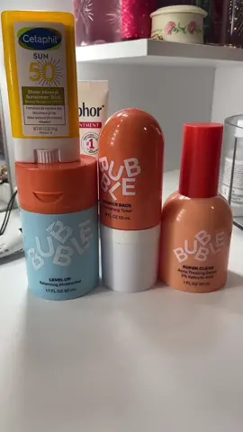 Grwm using bubble💗 #bubbleconfidence #@Bubble #emspepper #fyp #foryou #viral #bubbleskincare #bubbleambassador #bubble #bubblemoisturizer #bubble #theoridnary #im18tiktok⚠️ #blowup #zyxcba #kale 