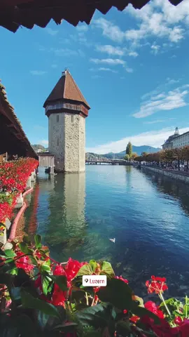 Chapel bridge & Water tower, Luzern, Switzerland #switzerland #relax #beautifulday #holiday #europe #beautifulviews #bluewater #view #lake #riverreuss #october #ธรรมชาติบําบัด 