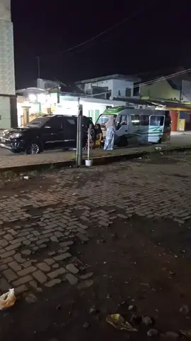 waktu menjelang subuh di masjid agung tanggul jember