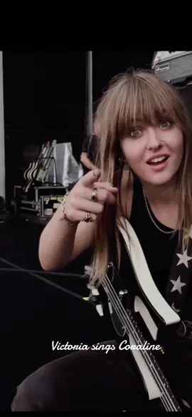 Måneskin - Victoria sings Coraline #maneskin #victoriadeangelis #coraline #Love #fyp #viral 