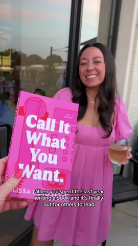 BEST DAY EVER 🥹 #snowonthebeachtaylorswift #midnightstaylorswift #bookreleaseday #indieauthor #indieauthorsoftiktok #selfpublishedauthor #situationship #BookTok 