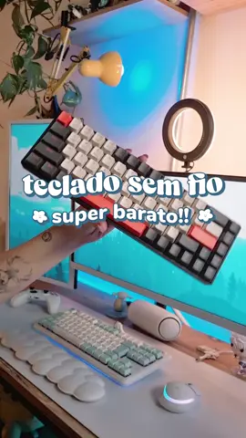teclado mecânico wireless bonito e barato!!! ⌨️💰 #fyp  #tecladomecanico #tecladogamer #setupgamer #k68 #mechanicalkeyboard #whitesetup 