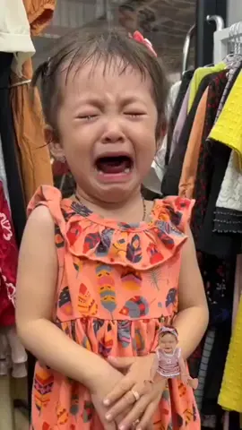 Bocah lucu lagi nangis bisa langsung ketawa 🤣🤣🤣 #BayiGemesTikTok #AnakKecilLucu #fypviralシ #AnakKecilGemoy #lagiviral 