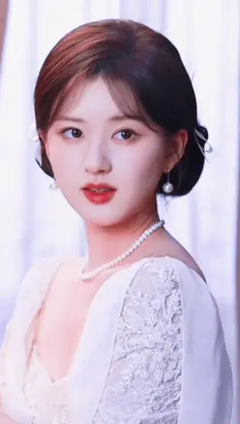 Em bé xinh quá! Triệu Lộ Tư #trieulotu #mynhan #mynhancotrang #phimhay #viral 