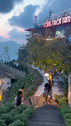 Một quán cafe view đẹp giữa lòng tam đảo bạn đã đi chưa 🥰 #CảnhĐẹpThiênNhiên #vĩnhphuc88 #cafenhietdoi 