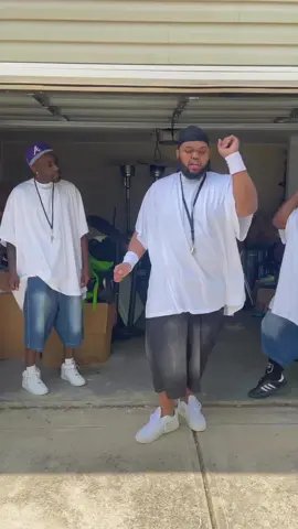 Bro is too funny #funnydancingtiktok #vibedancing #fundancing #dancesinpublic #randomdancevideo #funnydances #litdances #themoves #publicdancing #wedontdance #funnydance #andwedanced #funnydancingvideos #getsturdy #druski #druski2funny #druskimemes #fyp 
