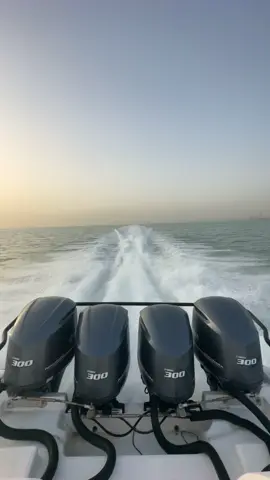 🫡⚓️ #CapCut #foryou #الشعب_الصيني_ماله_حل😂😂 #تكتك #speed #sea #yamaha #300 #boat #fast #✈️ 
