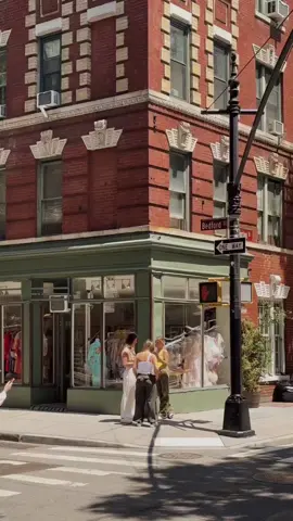 a little slice of what life in manhattan looks like on a quiet, sunny morning in the west village 🌞🌇✨ shot on iphone 14 pro max 4k at 30fps new york city #ethanbarberco #westvillage #newyorkcitylife #westvillagenyc 