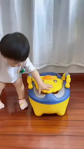 Bô cho bé tập vệ sinh #mevabe ##xuhuong2023 #bochobe 