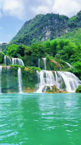 Cảnh đẹp thiên nhiên, thác nước đẹp#nhachaymoingay #hienhoang #xuhuongtiktok #capcutmaster 