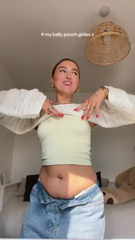 U R CUTE OK. 🫶🏼💖 #girls #bodyimage #selflove #bellypouch #realbodies 