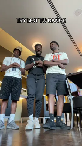 The auntie dance got us 😅