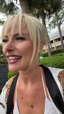 Walking into #giw weekend like 😙#lgbtq #wlw #lesbian 