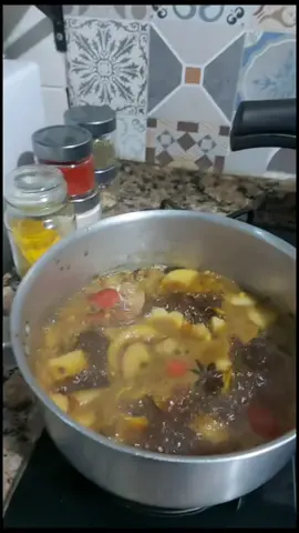 Chá de frutas amarelas p esquentar o frio . receita da @Chef Gabi Almeida #cha #fyyyyyy #
