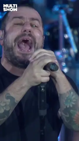 A NOSTALGIA! “Dias Atrás” marcou uma geração, viu? ❤️‍🔥🤘 #CPM22NoMultishow #JoãoRockNoMultishow