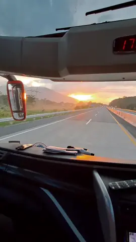 senja vibes #fyp #fypシ #fypシ゚viral #vibes #sadvibes #semarangsolo #tourleader #tourguide #pramuwisata #wonderfulindonesia #pesonaindonesia #buspariwisata 