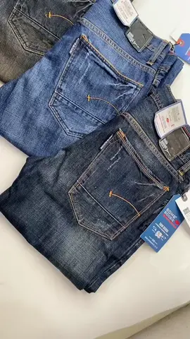 Celana Panjang Jeans Pria Bombogie original#pypシ #celanapanjangpria#celanapanjangjeans#celanajeanspriareguler#celanapanjangoriginal#pyp