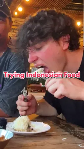 Trying Indonesian Food For The First Time (Pt.3) 🇮🇩 #indonesia #foodreview #bali #review 