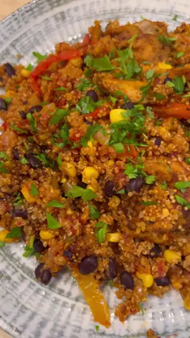 One-Pot Chicken And Quinoa Here’s a quick and easy dinner that’s high in protein and takes very little effort. Ingredients * 6 boneless, skinless chicken thighs * 1 tsp. chili powder * salt & pepper * 1 tbsp. extra-virgin olive oil * 1 onion, chopped * 1 pepper, chopped * 3 cloves garlic, minced * 1 tbsp. tomato paste * 250ml  chicken stock  * 1 tin diced tomatoes * 1 tin black beans, drained and rinsed * 1 cup frozen corn, thawed * 1 cup dry quinoa * 1 tsp. cumin * 1 tsp. dried oregano * 1/4 tsp. cayenne pepper * Juice of 1 lime * 1/4 cup freshly chopped coriander  Method 1 Season chicken thighs all over with chili powder, salt, and pepper.  2 In a large pan, over medium-high heat, heat oil. Add chicken and cook until golden, about 4 minutes per side. Remove chicken and place to one side 3 Reduce heat to medium and add onion and poblano pepper. Cook until soft, about 5 minutes, then add garlic and cook until fragrant, 1 minute more. Add tomato paste and stir to coat veggies. 4 Pour in stock and scrape up any bits from the bottom of pan. Add tomatoes, beans, corn, and quinoa. Stir in cumin, oregano, and cayenne and season with salt and pepper. Return thighs to pot. Bring mixture to a boil, then reduce heat and cook, covered, 20 minutes. Remove lid and continue cooking, uncovered, until quinoa is tender and chicken is cooked through, 10 to 15 minutes more. 5 finish with coriander and lime juice.  #cooking #1potrecipe #healthyeating #chickenrecipe #food 