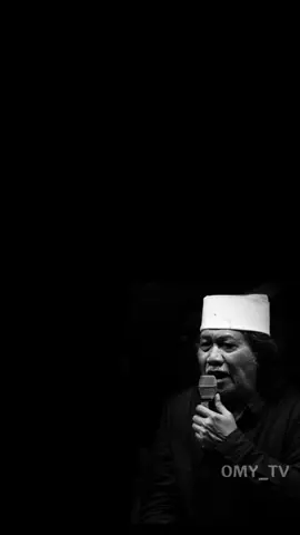 Jangan ada siapa-siapa antara Tuhan dengan anda #CakNun #maiyah #nahdliyin #islamicpost #dakwahislami #kajian #sinauhurip #muhasabah #katabijakkehidupan #santrinu #akhwatbercadar #sholawatanyuk #berandafypシpls 