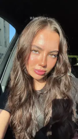 Sorry but everyone sleeps on the white eyeliner it makes your eyes pop SO much, also natural hair flex 💅🏽 #hairtok #naturalmakeup #whiteliner #whiteeyeliner 