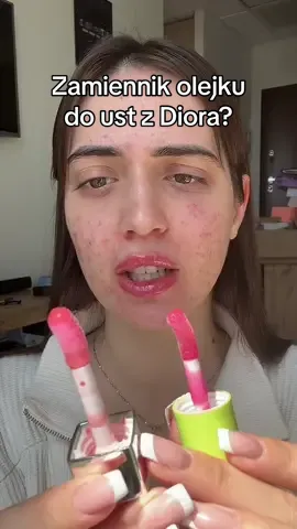 Co myślicie? Podobny efekt? Moim zdaniem ogromnie zbliżony! 🤭 ps. do tej pory nie wiem czy to miękksze czy po prostu bardziej miękkie 🤣 #lipoildior #zamiennikikosmetyczne #olejekdoust 
