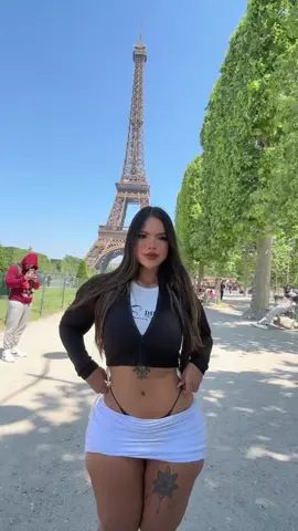 Latina bellisima #latinasbelike #girl #latina #belicones😈📿☘️ #bellezaverdadera #bellezalatina #lovers #belindapop #mexicocheck #mexicana #pesopluma #yerimua #mujeresqueinspiran #bellezalatina #cuerpazo #piernaslindas #minifalda #jailyneojeda🔥 #tv #influencer #venezolana #edecanes #edecanesmexico #edecanesregias #edecanesgirls #wuenas #babiesoftiktok #foryou #foryoupage #fyp #deli #delicious #time #deseos #fantasias #magia #ojoschallenge #supernatural 