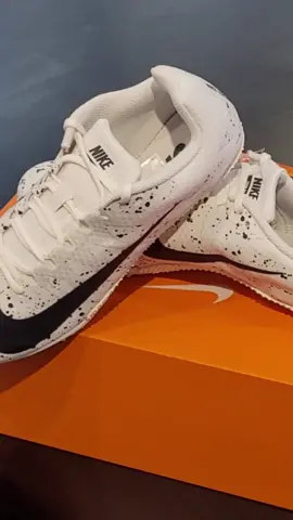 ¡La revolución llegó al atletismo! 👇👇 🔛 Nike Zoom Rival S 9 Perfectas para eventos que van desde los 60 m hasta los 400 m, incluidos los de vallas y el salto de longitud. Diseño liviano y estratégico con placa de clavos removibles para ofrecer la máxima potencia, velocidad y tracción 🏃‍♀️🏃‍♂️ ¡Conseguilas en #Dexter! . . #IntérpretesDeTuPasión #Nike #ZoomRival #TrackField #zapatillas #sneakers #atletismo #sports #sportstyle #fyp #foryou #viral #tiktok #argentina 