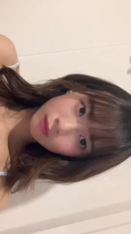 เป็นอะไรที่ค่อนข้างจะ เมาหัว 。、