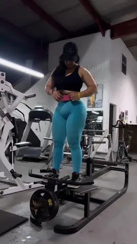 💙💙💙💙💙💙 • • • • • #Fitness #gym #workout #fitnessmotivation #fit #motivation #bodybuilding #training #health #fitfam #Love #Lifestyle #healthylifestyle #GymLife #instagood #sport#realastalamuerte #bebesita #explore #latina #badbitch #strongwomen #houston #slimthicc #latinas #badbitcseason #stronglatina #sexy #slimthiccbaddie #legday 