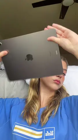 had to fan my face w the ipad😭 #grwm #makeuptutorial #makeup #summermakeup #grwmmakeup 