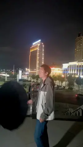 Gợi ý tạo dáng chụp hình đẹp đêm thành phố hoa lệ phần 1 #cachchupanhdep #tapchupanhdep #chupanhsangtao #xuhuong #selfie #chupanhdep 