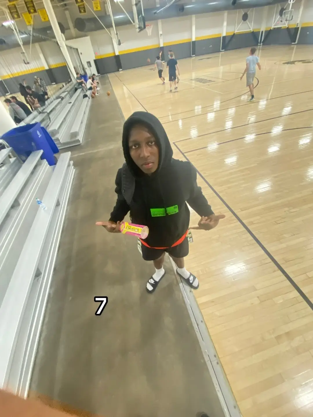 “only one that's holdin' me down”🤲🏾🏀 #fyp #4u #viral #trending #basketball #hoopers #ballislife #hoopersoftiktok #aau #hsbasketball #LucBaguma 