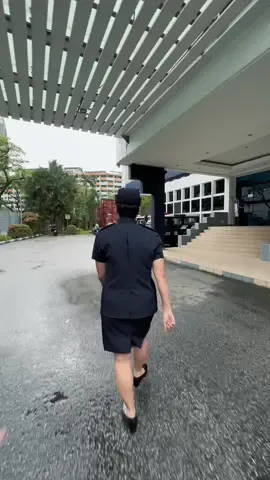 Find out which “division” these officers are from! #whatdoyoudoforaliving SPF edition part 8 #policeday2023 #singaporepoliceforce #fyp #foryoupage #tiktoksg #safeguardingeveryday