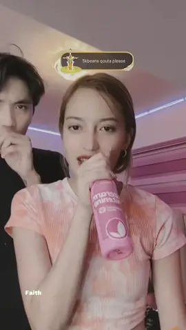 Habang ng babrdagulan Sila seanphia ehh my sweet sa likod ohhh wow nmn yabby ha💜💜💜💛💛💛🦋🦋🦋