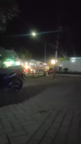 #StoryMalamHari #StoryWAMalamHari #videoperjalanan #jalanmalam #MentahanDijalan #nightroadvideo 