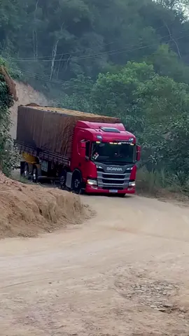 Ronco que abala...🤙🎶#trmariano #caminhão #verdureiro #gbn13am #scania #pzinha #caminhaoedits #caminhaostatus #fypシ #pzinhadohorario #videosdecaminhao #deus #deus_no_controle 