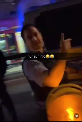 plus auf korrekt weg 🤝 #polizei #meme #viral #video #fyfy #fy #fypシ #fypシ゚viral 
