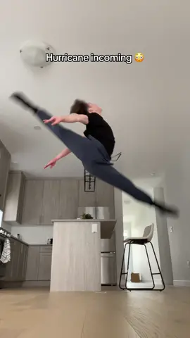 I love these sweatpants 