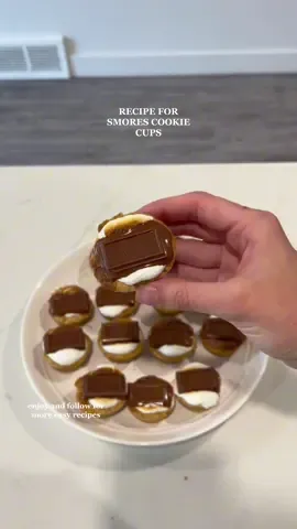 Replying to @Anzie Gish RECIPE FOR THE BEST SUMMER TREAT 🫶🏻 if you make them let me know how you like them!! #smores #smorescookies #cookiecups #EasyRecipe #easydessert #easydessertrecipe #dessertrecipe #summertimetreat #summerrecipes #recipesoftiktok #bakingrecipe 