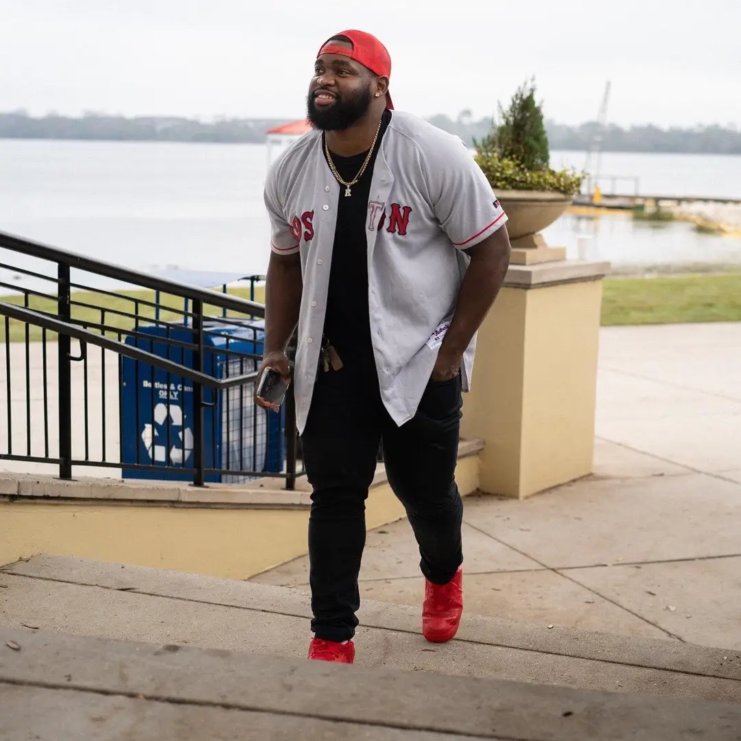 Be your beautiful self always 🤞🏾#chasingr8ness #rickssenopont #builtdifferent 