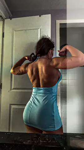 My hair in the second one💀 #gym #GymTok #hashtag #hasbulla #ineverusehashtagswhyamiusingthem #gains #back #lit #Fitness #imdone #usingthesebecauseimshadowbanned  