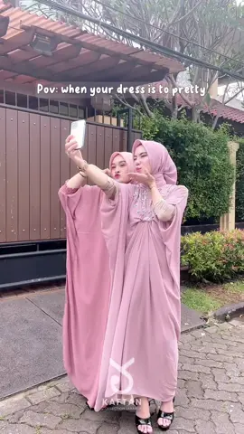 Gabisa berhenti foto foto yaa kalo baju yang di pake lagi bagus bgt!!! Relate gak nih?😍 #kaftan2023 #kaftandress #kaftanviral #kaftanmuslimah #kaftanoutfitideas #kaftaniduladha #dressmuslimah #outfitideas #kaftanstyle #kaftansimpleelegan #kaftangroup #ootdmuslimah #styleoutfit #kaptaan #ideootdmuslimah #outfitmuslim #kaftan #BajuMuslimahMurah #kaftanremaja #ramadhan2023 #kcj 