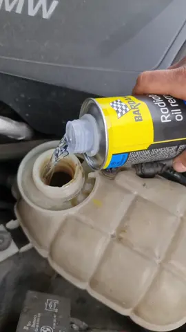 ბარდალის Radiator Oil Remover შექმნილია გაგრილების სისტემიდან ზეთის მოსაშორებლად✅️  ეფექტურად აშორებს ზეთს და სხვა დამაბინძურებლებს გაგრილების სისტემიდან ✨️  500 მლ შეფუთვა- 40 ლარი. 300მლ  შეფუთვა- 30 ლარი. ჩვენ ვირჩევთ საუკეთესოს 💛 Bardahl, since 1939. Squad Motors ბარდალის ექსკლუზიური წარმომადგენელი საქართველოში, გთავაზობთ პრემიუმ კლასის ზეთებს და დანამატებს. 📞591 61 00 09 📍ვაჟა ბანეთიშვილის ქ.11, თბილისი 🌍https://bardahl.ge/ 🚚მიწოდება საქართველოს მასშტაბით.