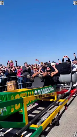 Thể thao mạo hiểm#Vượt quá sức tưởng tượng của anh.#Vận động nguy hiểm