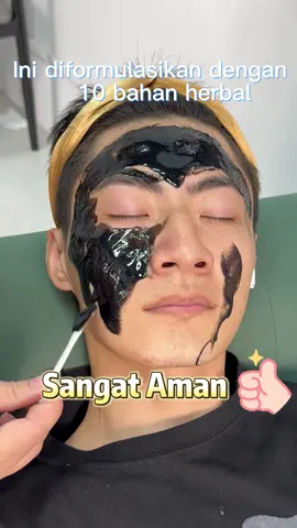 😍 Masker peel-off SHE Eureka diformulasikan dengan 10 ekstrak tumbuhan, cukup aman untuk memberikan 